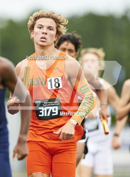 Thumbnail 1 in FHSAA 4A Finals (4 x 800 Meter) photogallery.