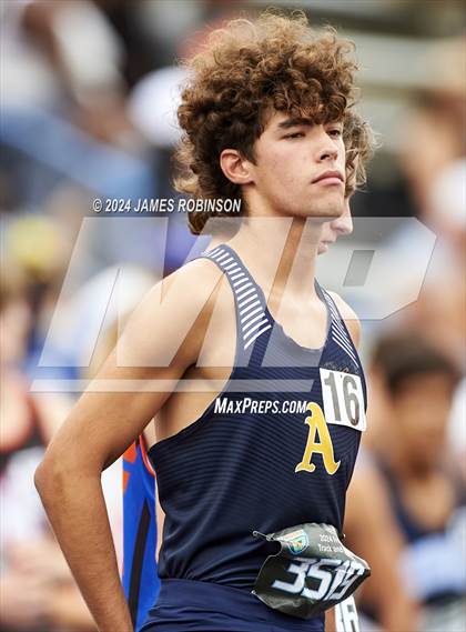 Thumbnail 3 in FHSAA 4A Finals (4 x 800 Meter) photogallery.