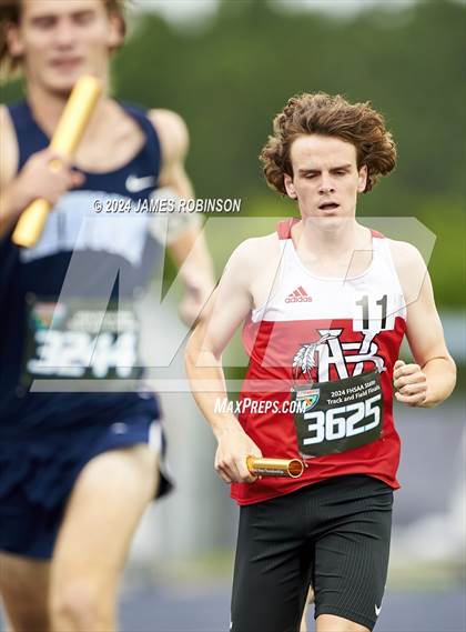 Thumbnail 1 in FHSAA 4A Finals (4 x 800 Meter) photogallery.