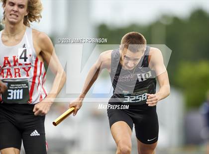Thumbnail 3 in FHSAA 4A Finals (4 x 800 Meter) photogallery.