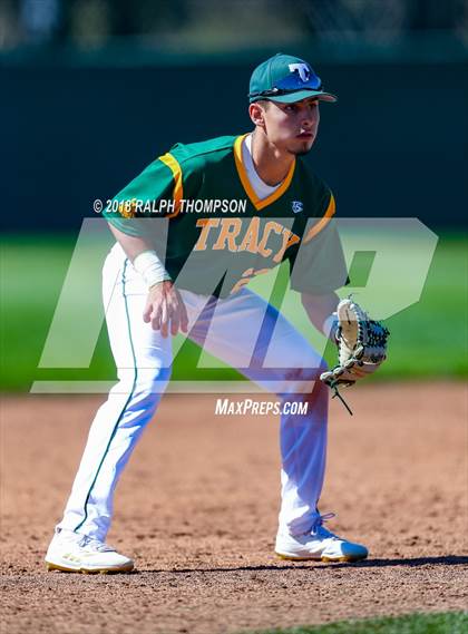Thumbnail 1 in Tracy vs. Cardinal Newman (Boras Classic North Bracket Rd 2) photogallery.