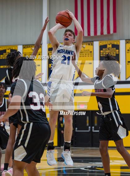 Thumbnail 3 in Waldron vs. Herron photogallery.