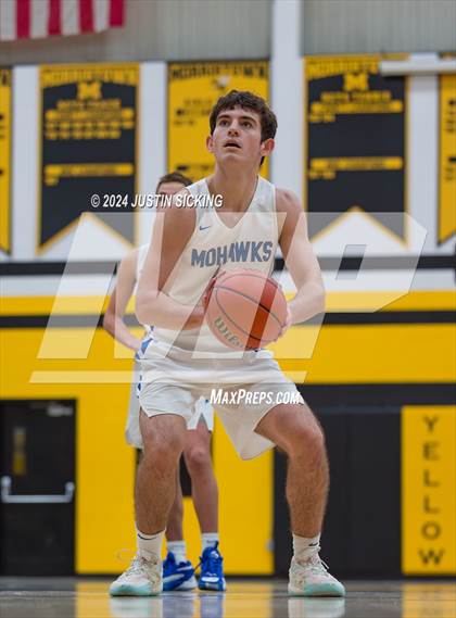 Thumbnail 2 in Waldron vs. Herron photogallery.