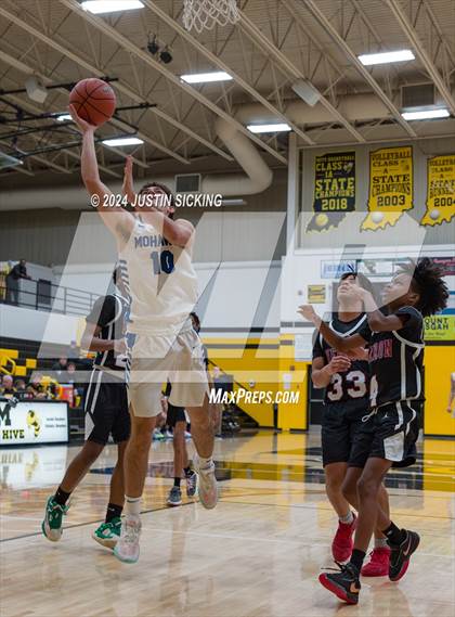 Thumbnail 2 in Waldron vs. Herron photogallery.