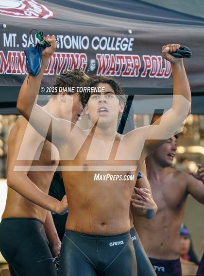 Thumbnail 2 in CIF-SS Division 4 Finals photogallery.