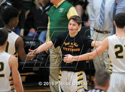 Thumbnail 2 in Stevenson vs. Highland Park (IHSA Class 4A Regional) photogallery.