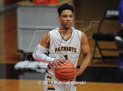 Thumbnail 1 in Stevenson vs. Highland Park (IHSA Class 4A Regional) photogallery.