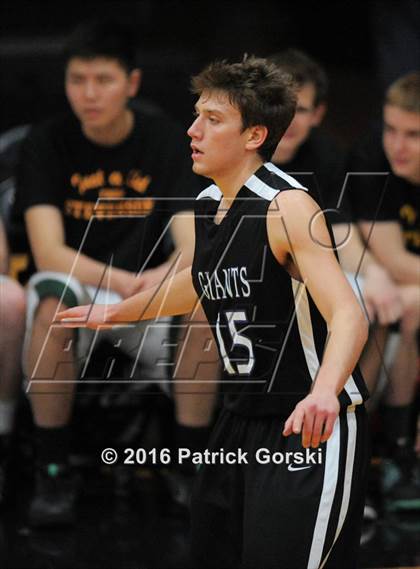 Thumbnail 3 in Stevenson vs. Highland Park (IHSA Class 4A Regional) photogallery.