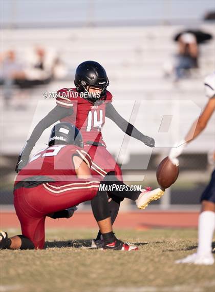 Thumbnail 1 in Chavez @ Shafter photogallery.