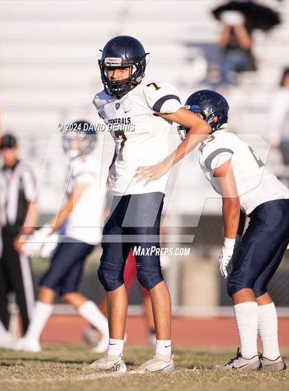 Thumbnail 3 in Chavez @ Shafter photogallery.