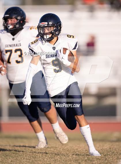 Thumbnail 2 in Chavez @ Shafter photogallery.