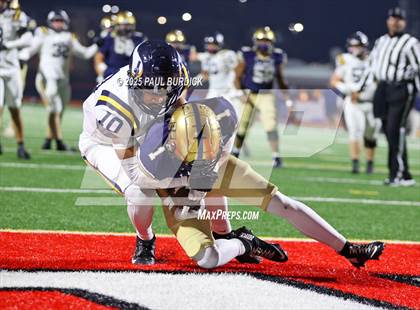 Thumbnail 3 in Central Catholic @ La Salle College (PIAA 6A Final) photogallery.