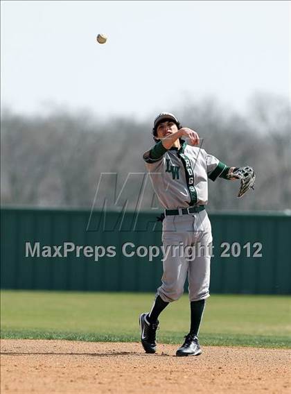 Thumbnail 1 in Farmersville vs Lake Worth (Ferris Tournament) photogallery.