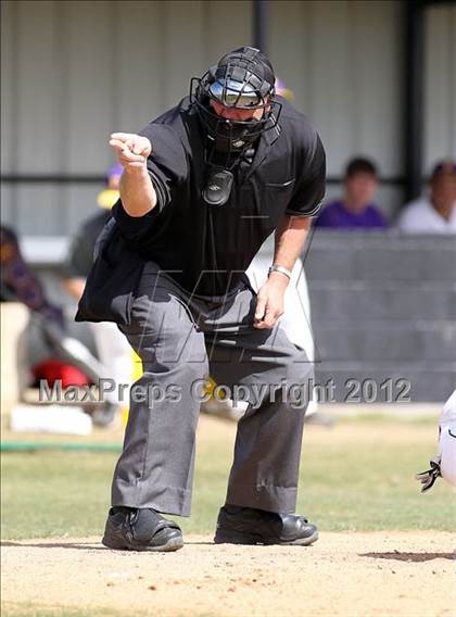 Thumbnail 1 in Farmersville vs Lake Worth (Ferris Tournament) photogallery.