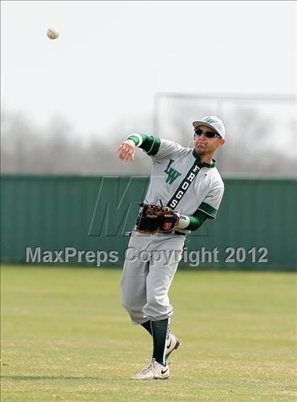Thumbnail 3 in Farmersville vs Lake Worth (Ferris Tournament) photogallery.