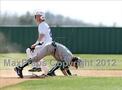 Thumbnail 1 in Farmersville vs Lake Worth (Ferris Tournament) photogallery.