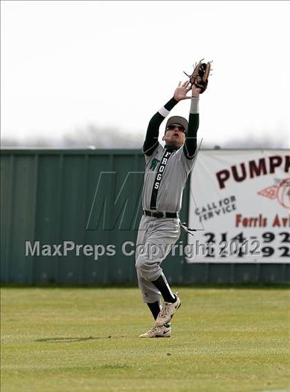 Thumbnail 3 in Farmersville vs Lake Worth (Ferris Tournament) photogallery.