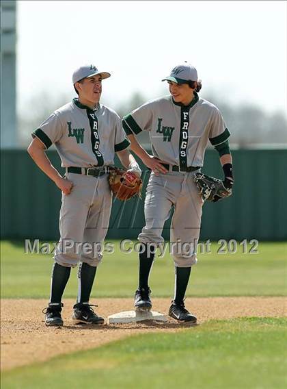 Thumbnail 1 in Farmersville vs Lake Worth (Ferris Tournament) photogallery.