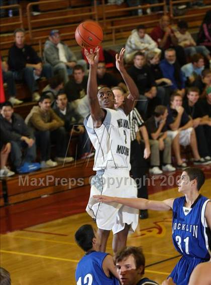 Thumbnail 2 in Rocklin vs. West Valley (MaxPreps Holiday Classic) photogallery.
