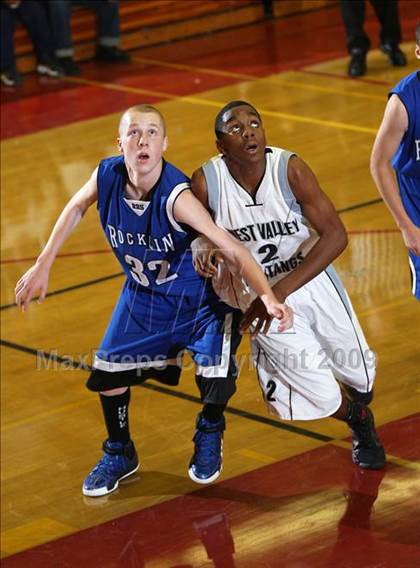 Thumbnail 1 in Rocklin vs. West Valley (MaxPreps Holiday Classic) photogallery.
