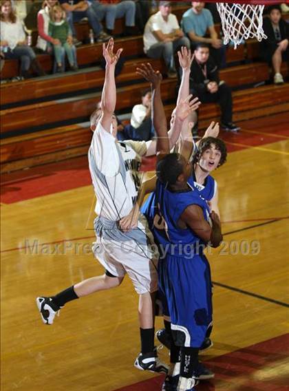 Thumbnail 2 in Rocklin vs. West Valley (MaxPreps Holiday Classic) photogallery.