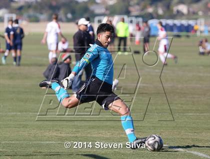 Thumbnail 2 in Cathedral (Los Angeles) vs. Loyola (20th Annual SoCal Classic) photogallery.