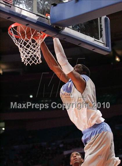 Thumbnail 2 in 2010 Jordan Brand Classic @ Madison Square Garden photogallery.