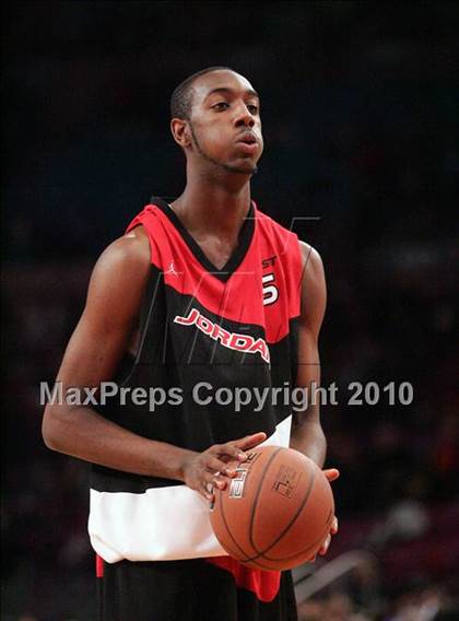 Thumbnail 2 in 2010 Jordan Brand Classic @ Madison Square Garden photogallery.