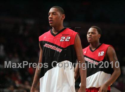 Thumbnail 2 in 2010 Jordan Brand Classic @ Madison Square Garden photogallery.