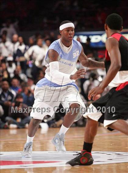 Thumbnail 2 in 2010 Jordan Brand Classic @ Madison Square Garden photogallery.
