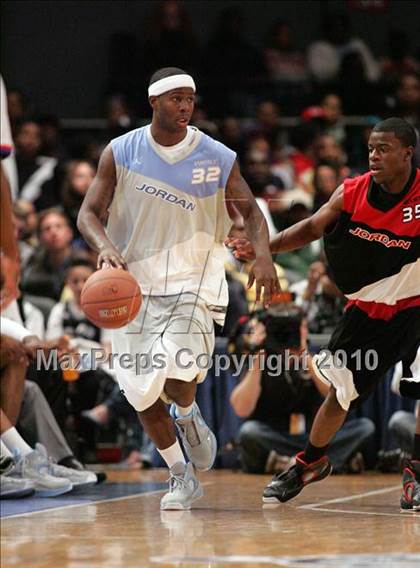 Thumbnail 2 in 2010 Jordan Brand Classic @ Madison Square Garden photogallery.