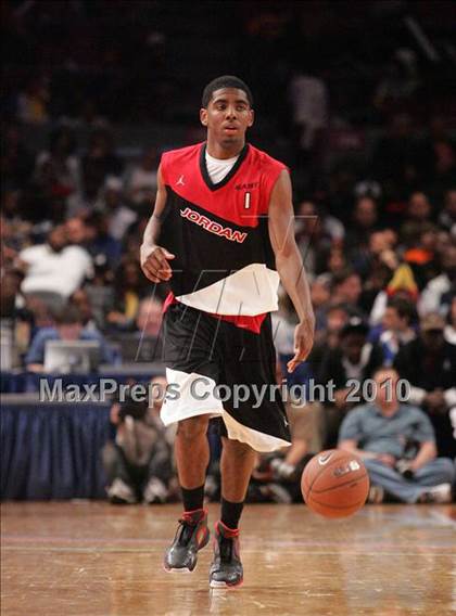 Thumbnail 2 in 2010 Jordan Brand Classic @ Madison Square Garden photogallery.