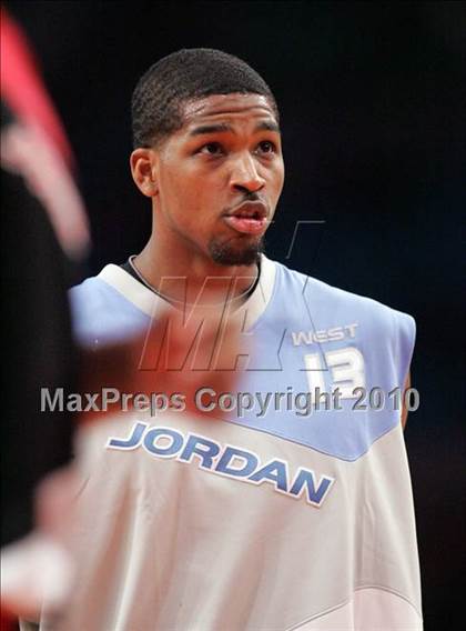 Thumbnail 2 in 2010 Jordan Brand Classic @ Madison Square Garden photogallery.