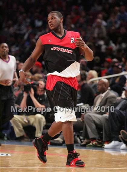 Thumbnail 2 in 2010 Jordan Brand Classic @ Madison Square Garden photogallery.