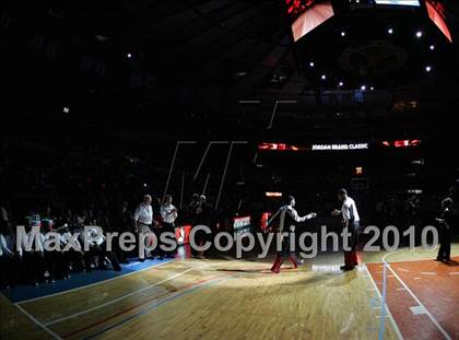 Thumbnail 2 in 2010 Jordan Brand Classic @ Madison Square Garden photogallery.