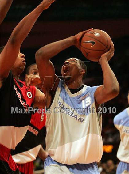 Thumbnail 2 in 2010 Jordan Brand Classic @ Madison Square Garden photogallery.