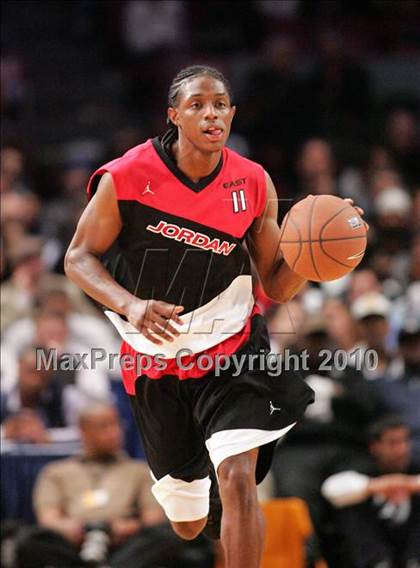 Thumbnail 2 in 2010 Jordan Brand Classic @ Madison Square Garden photogallery.