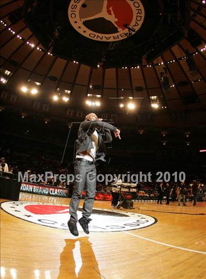 Thumbnail 2 in 2010 Jordan Brand Classic @ Madison Square Garden photogallery.