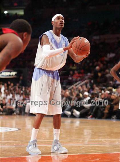 Thumbnail 2 in 2010 Jordan Brand Classic @ Madison Square Garden photogallery.