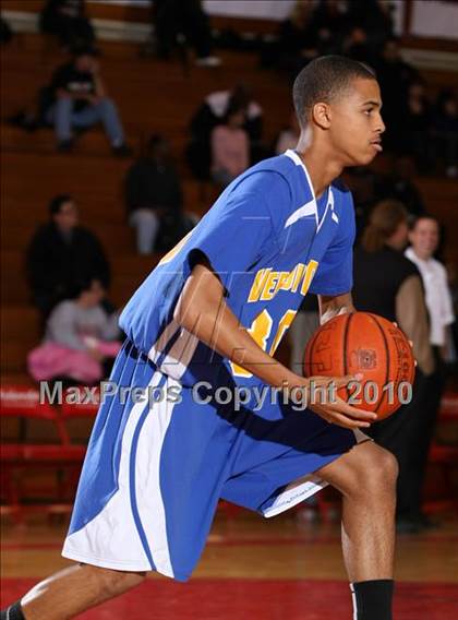 Thumbnail 3 in Verbum Dei @ Redondo (Seahawk Classic) photogallery.