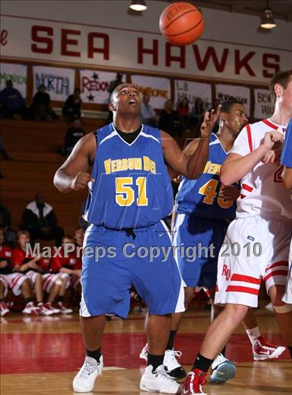Thumbnail 3 in Verbum Dei @ Redondo (Seahawk Classic) photogallery.