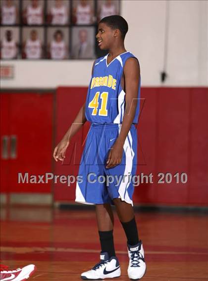 Thumbnail 1 in Verbum Dei @ Redondo (Seahawk Classic) photogallery.