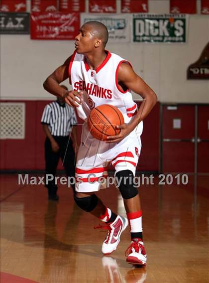 Thumbnail 3 in Verbum Dei @ Redondo (Seahawk Classic) photogallery.
