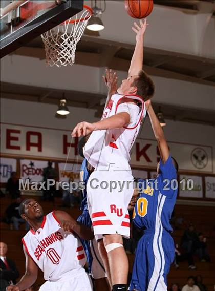 Thumbnail 2 in Verbum Dei @ Redondo (Seahawk Classic) photogallery.