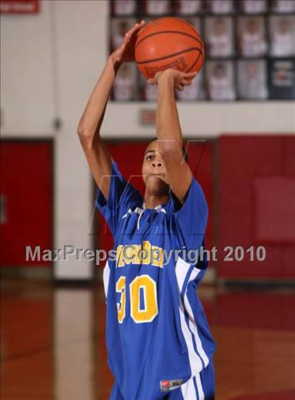 Thumbnail 2 in Verbum Dei @ Redondo (Seahawk Classic) photogallery.