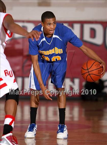 Thumbnail 2 in Verbum Dei @ Redondo (Seahawk Classic) photogallery.