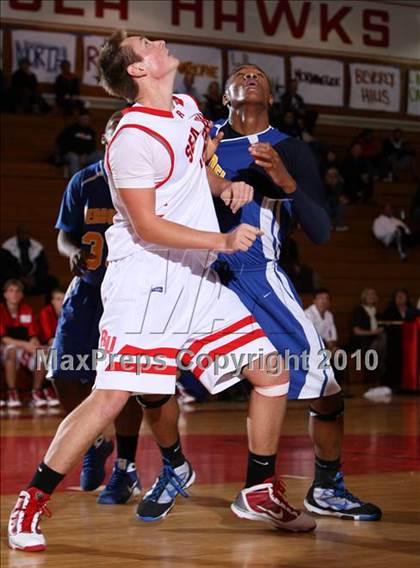Thumbnail 2 in Verbum Dei @ Redondo (Seahawk Classic) photogallery.