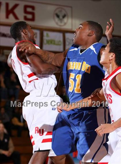 Thumbnail 3 in Verbum Dei @ Redondo (Seahawk Classic) photogallery.