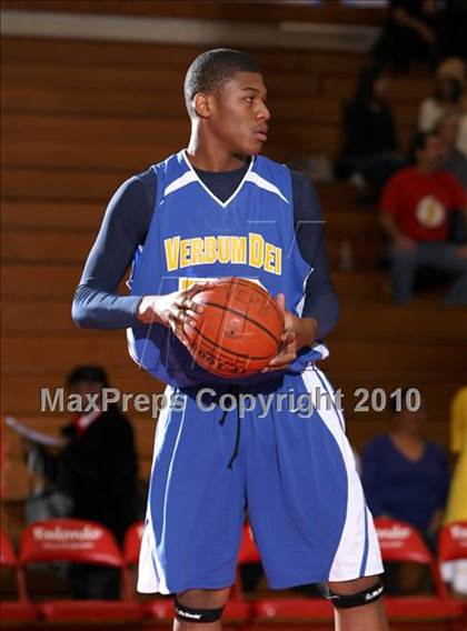 Thumbnail 2 in Verbum Dei @ Redondo (Seahawk Classic) photogallery.