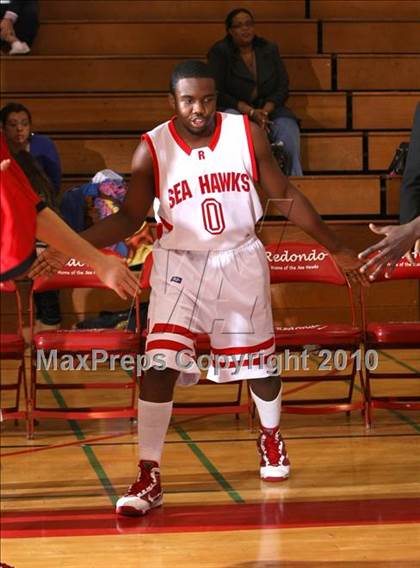 Thumbnail 1 in Verbum Dei @ Redondo (Seahawk Classic) photogallery.